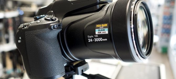 3000 mm Supertele von Nikon (P1000) 3000 mm Supertele von Nikon (P1000)